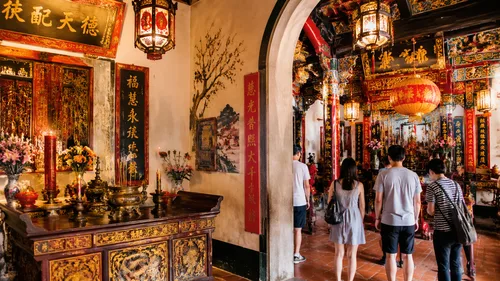 Discover Side Halls & Gardens